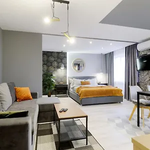  Апартаменты New Lesi Ukrainky Blvd And Olimpiyska And Kreshchatyk And Manhattan With Parking